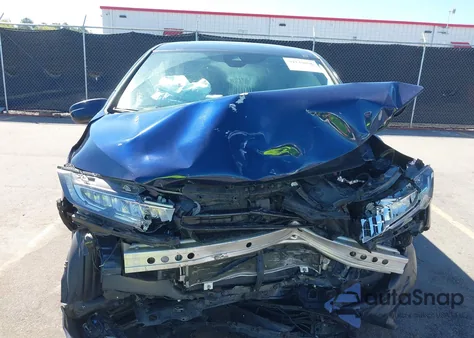 2022 Honda Odyssey Touring из США, поврежденный, VIN 5FNRL6H86NB013615